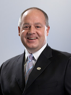 The headshot of Mark Brown, Fifth Third Bank’s Managing Director and Head of Fixed Income.